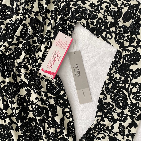 A Pea In the Pod Long sleeve Maternity + Nursing top Size L - Picture 6 of 9